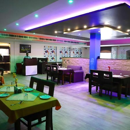 Grace Hotel Karnāl Kültér fotó