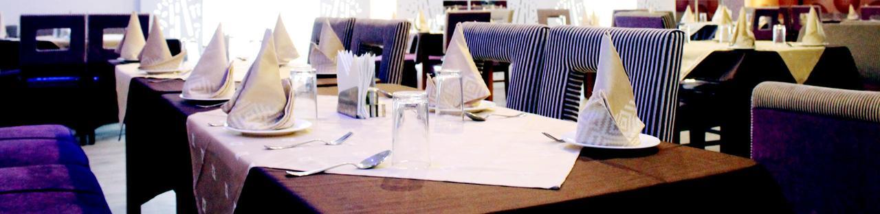 Grace Hotel Karnāl Kültér fotó