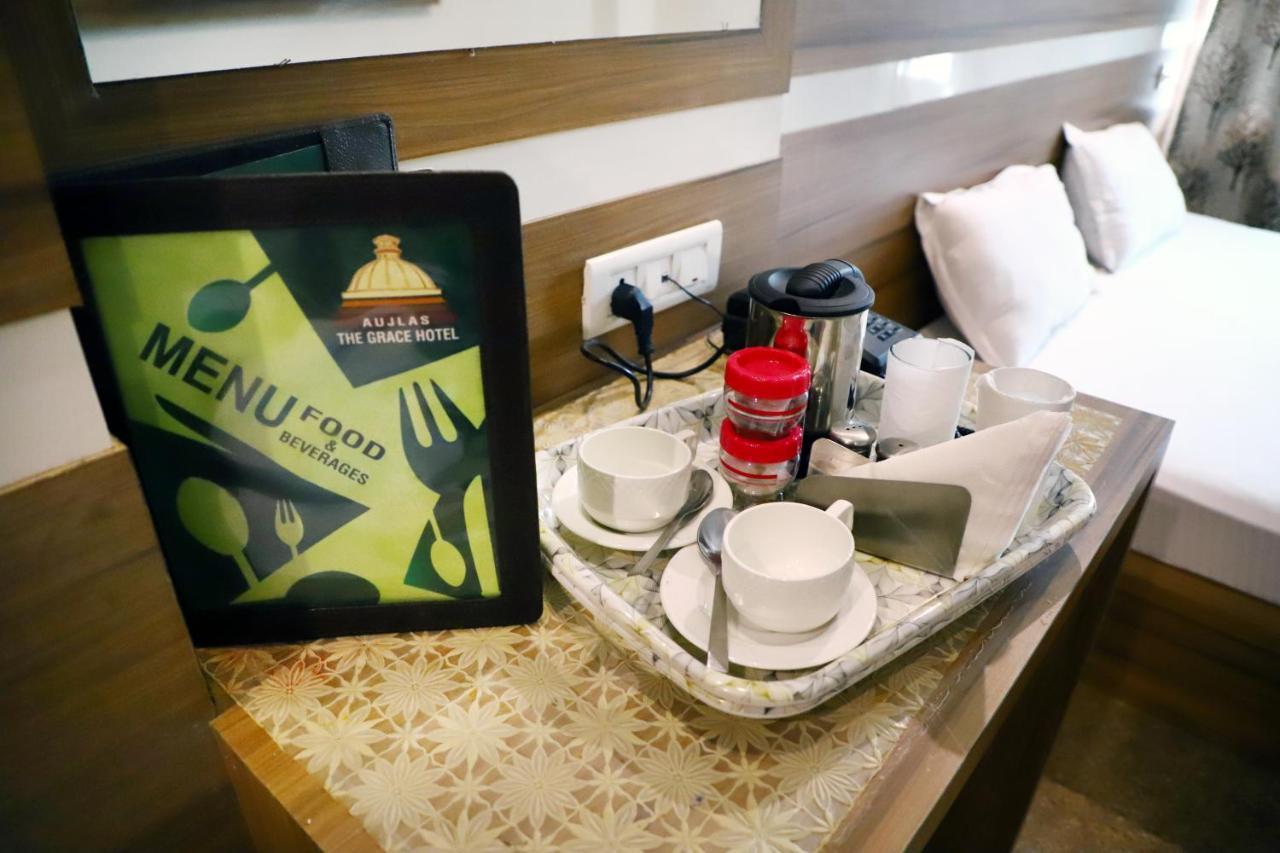 Grace Hotel Karnāl Kültér fotó